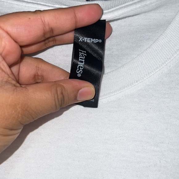 X temp Hanes xl 2022 vrbo fiesta bowl tee - Picture 4 of 7